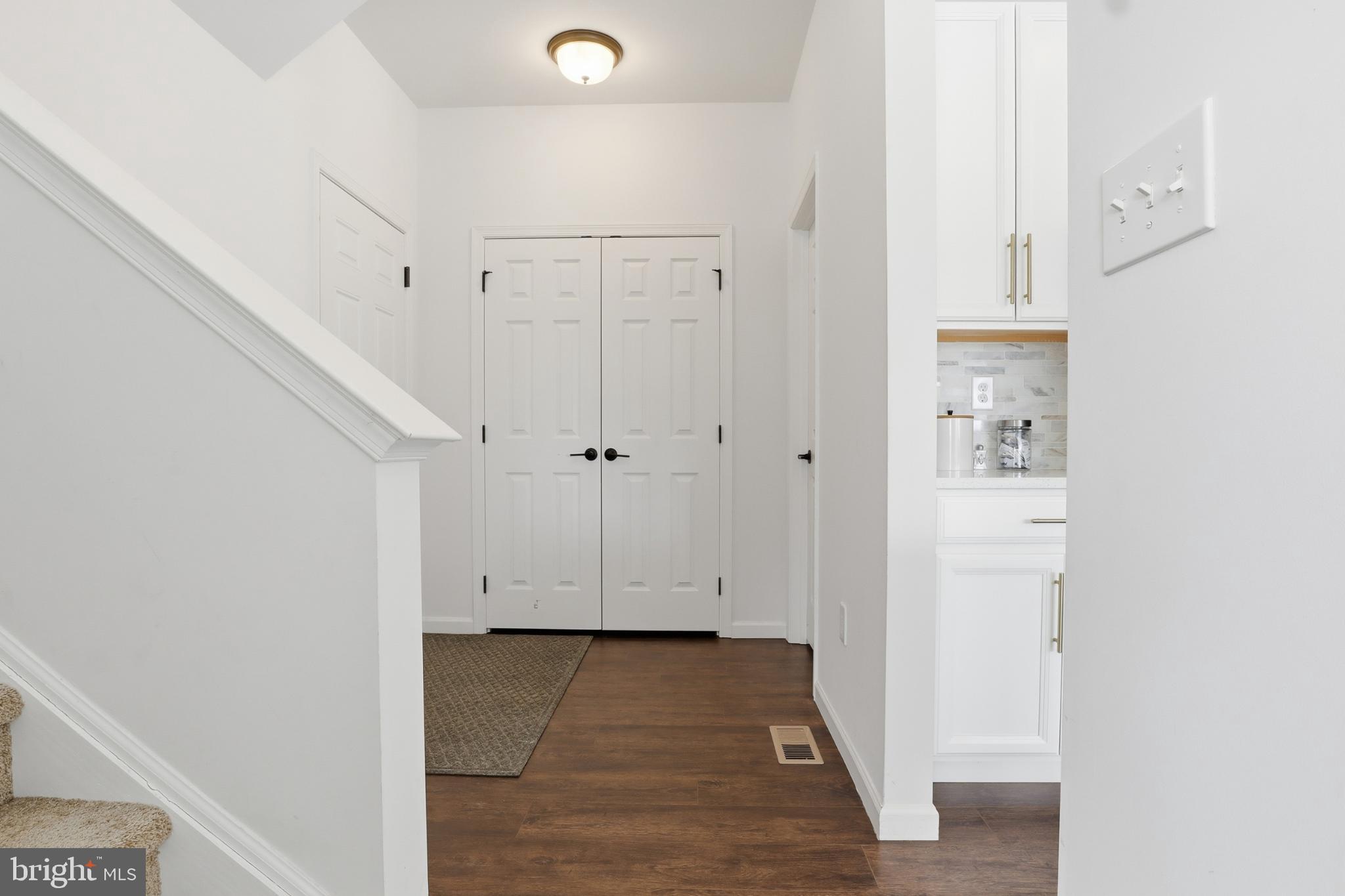 520 Darrow Road York, PA 17404 - Photo 23 of 35 Mudroom