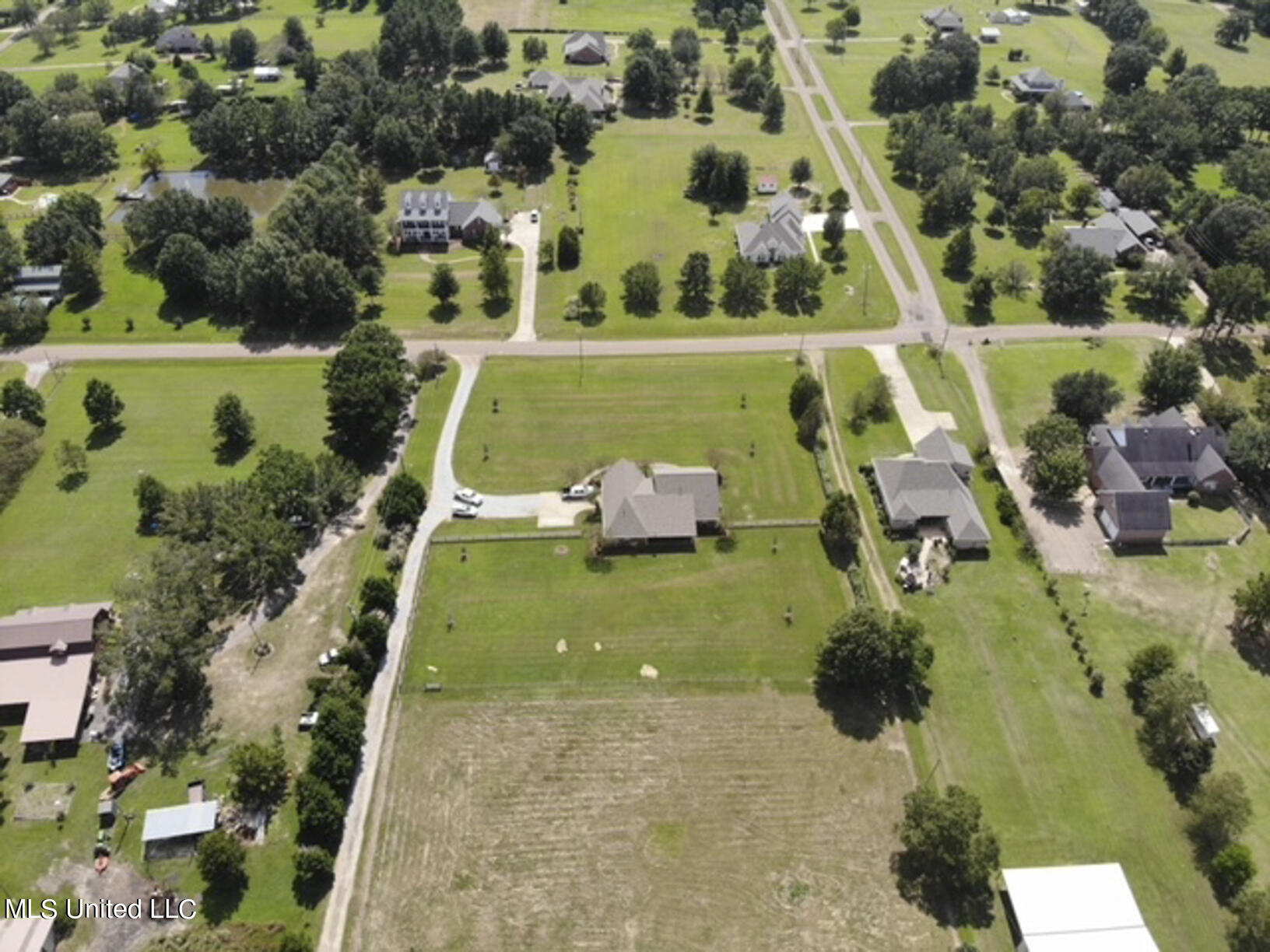 128 Kehle Road Madison, MS 39110 - Photo 6 of 57 128 Kehle drone fin-5