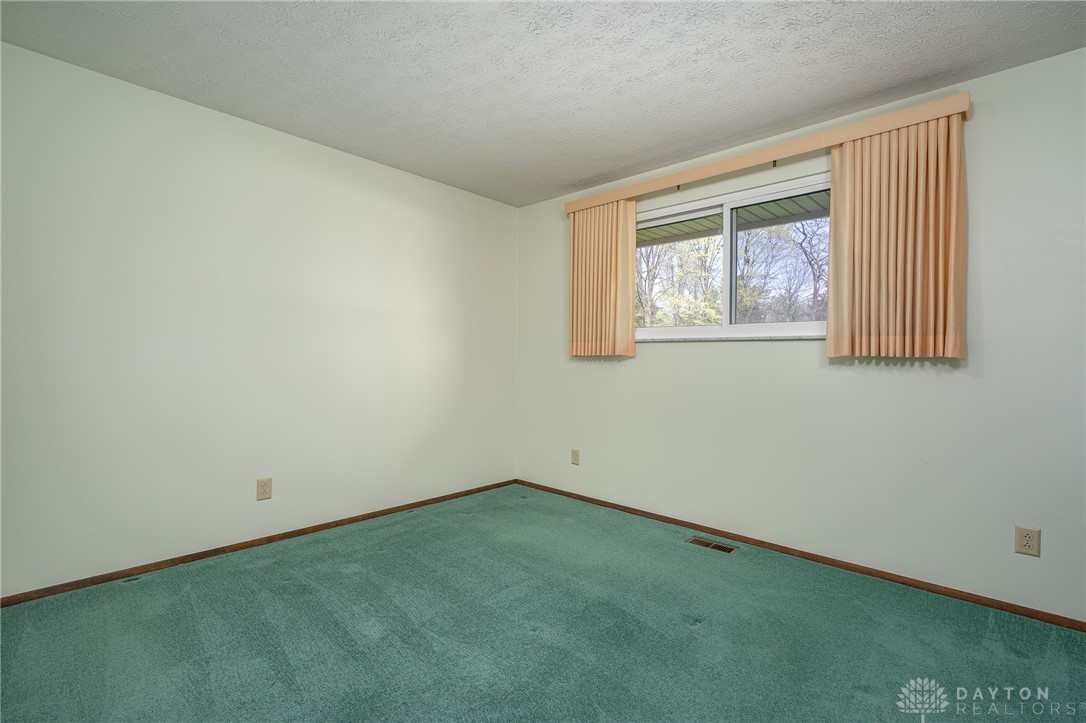 3028 Lantz Road Dayton, OH 45432 - Photo 32 of 39 Gallery Image 32