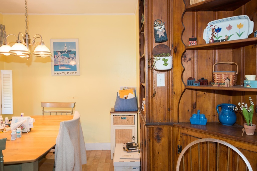 1 R Ticehurst Lane Marblehead, MA 01945 - Photo 11 of 21 a view of a dining room with furniture