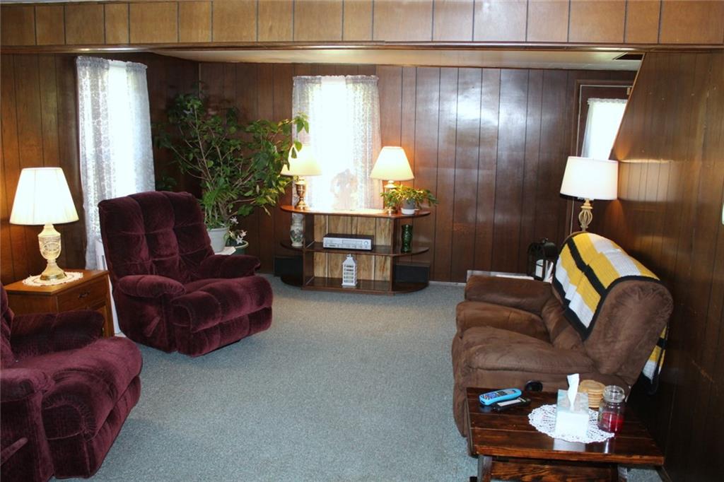 640 Cherry Road Chicora, PA 16025 - Photo 9 of 24 a living room with furniture