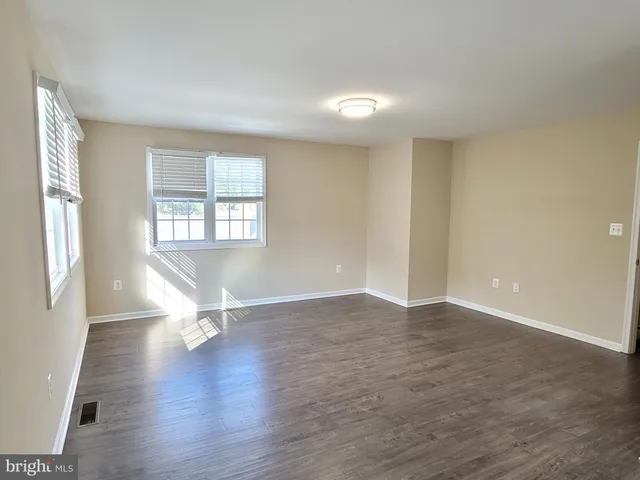 $4,200 | 7122 Oak Ridge Road, Falls Church, VA 22042