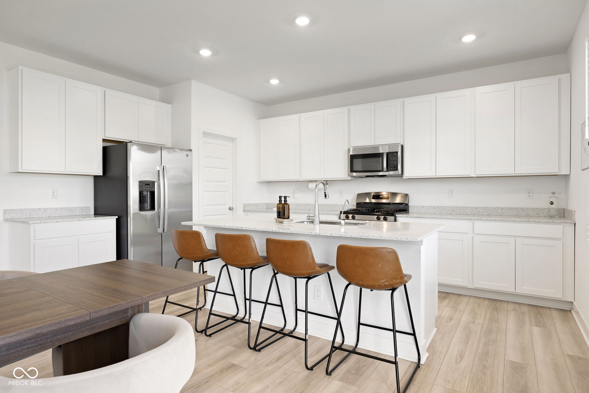 1355 Inverness Drive Avon, IN 46123 - Photo 12 of 50