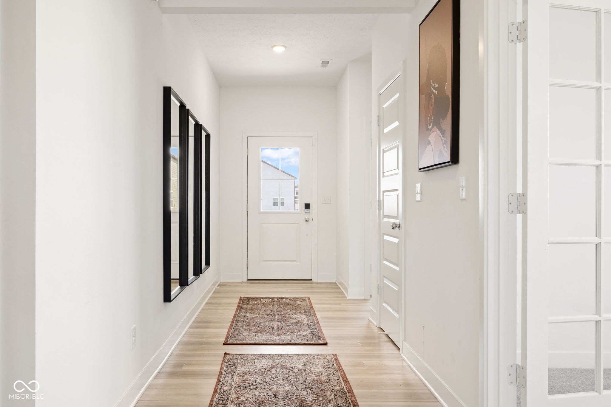 1355 Inverness Drive Avon, IN 46123 - Photo 4 of 50