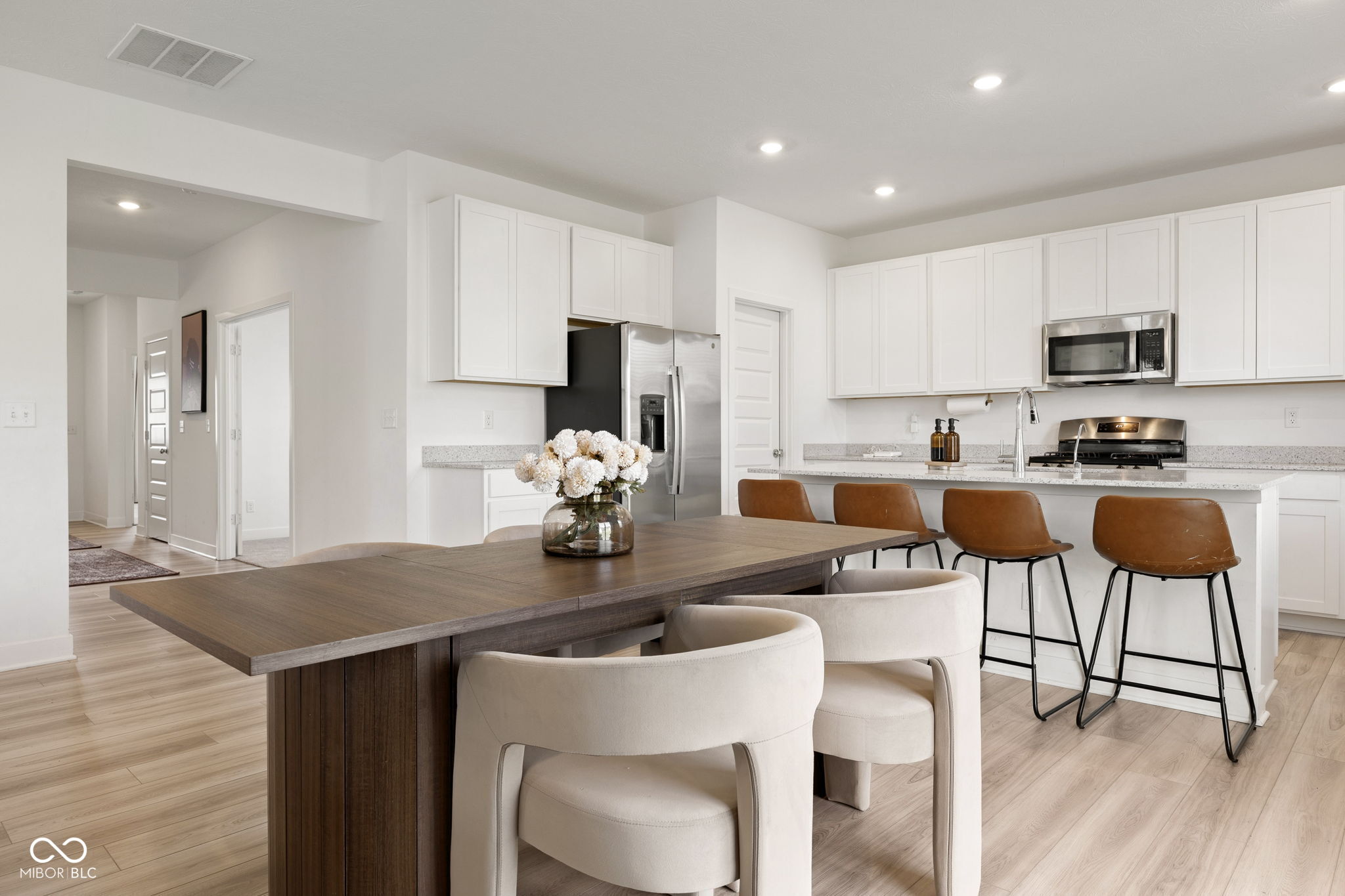 1355 Inverness Drive Avon, IN 46123 - Photo 9 of 50