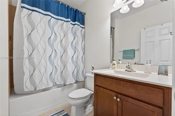 $3,800 | 6978 Broadland Way, Unit 6978, Pompano Beach, FL 33073