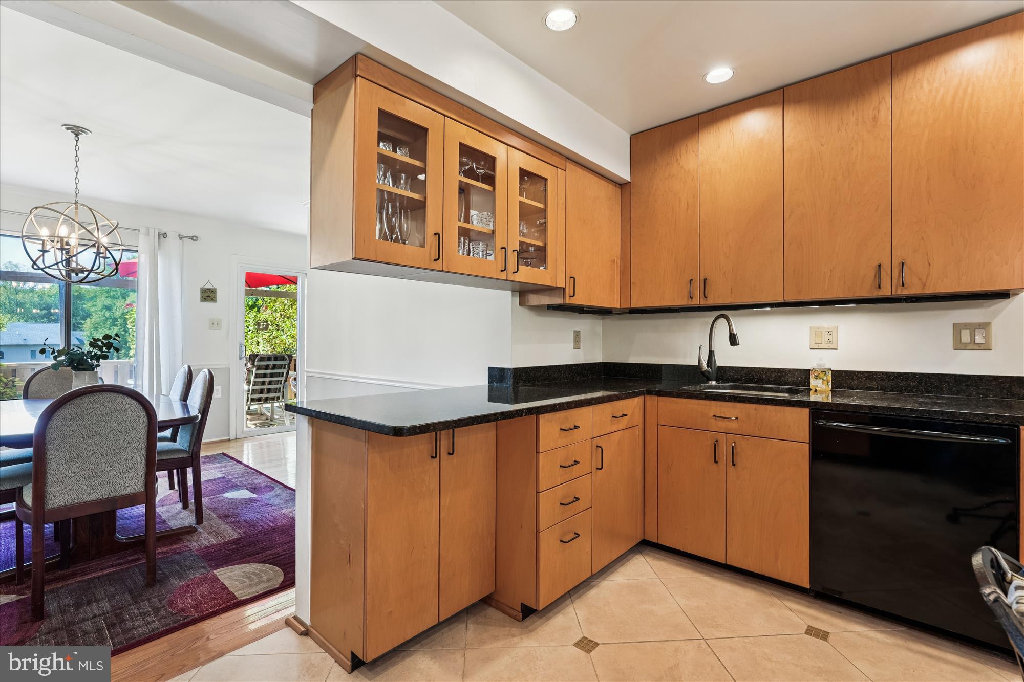 14908 Chestnut Ridge Court North Potomac, MD 20878 - Photo 33 of 68 Kitchen