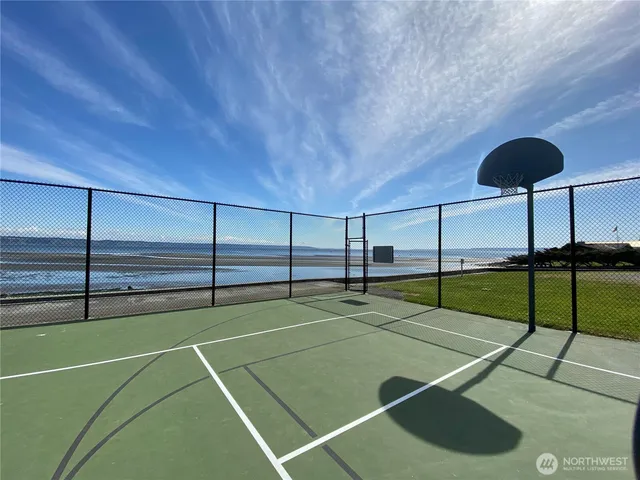 $417,000 | 7895 San Juan Avenue, Clinton, WA 98236