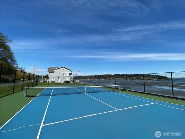 $417,000 | 7895 San Juan Avenue, Clinton, WA 98236