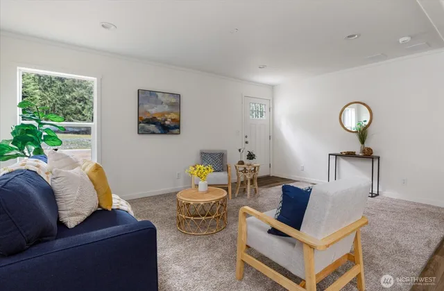 $417,000 | 7895 San Juan Avenue, Clinton, WA 98236