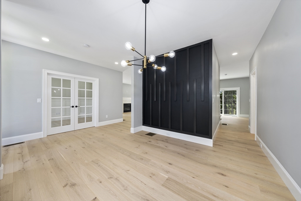 44 Harwood Road Natick, MA 01760 - Photo 4 of 24