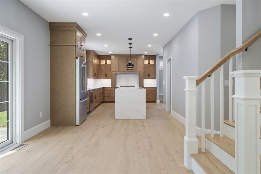 44 Harwood Road Natick, MA 01760 - Photo 8 of 24