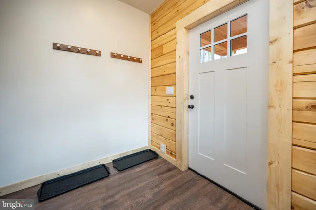 $999,500 | 44 Ridgeline Trail, McHenry, MD 21541