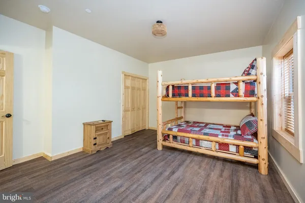 $999,500 | 44 Ridgeline Trail, McHenry, MD 21541