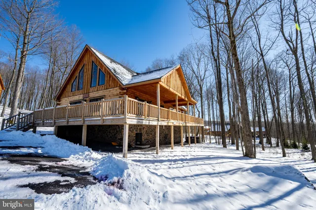 $999,500 | 44 Ridgeline Trail, McHenry, MD 21541