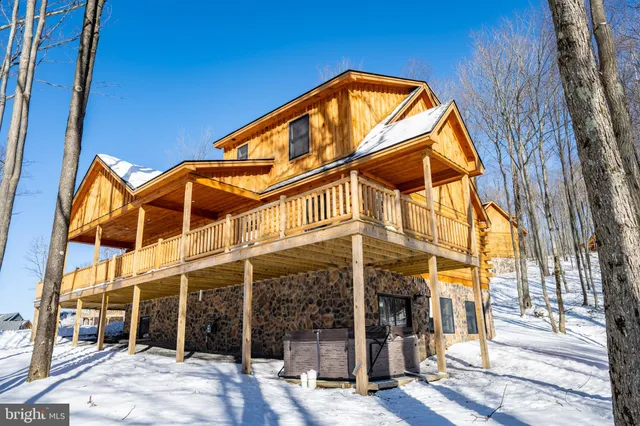 $999,500 | 44 Ridgeline Trail, McHenry, MD 21541