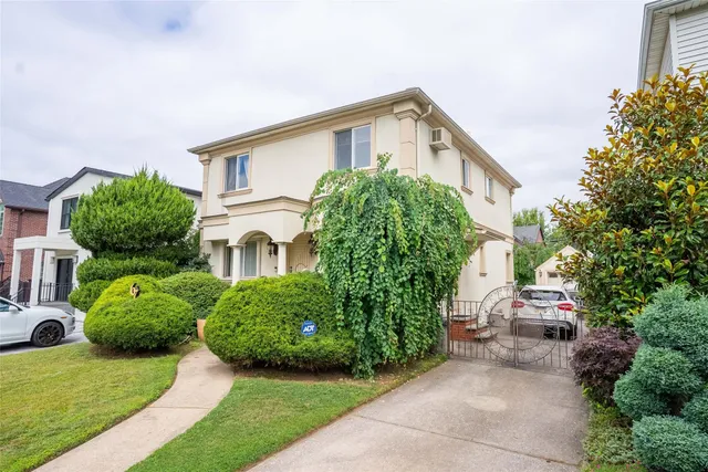 $1,388,000 | 145-67 5th Avenue | Whitestone