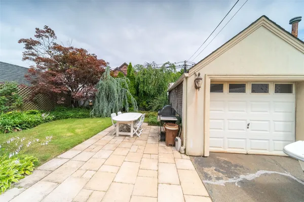 $1,388,000 | 145-67 5th Avenue | Whitestone