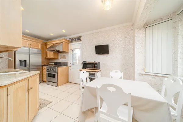 $1,388,000 | 145-67 5th Avenue | Whitestone