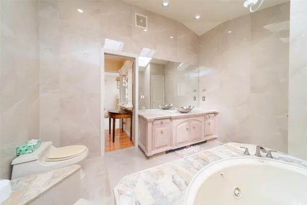 $1,388,000 | 145-67 5th Avenue | Whitestone