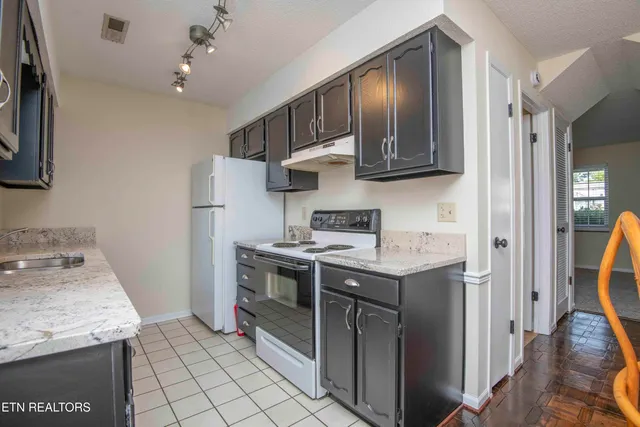 $213,000 | 113 Templeton Road, Unit 7, Knoxville, TN 37918
