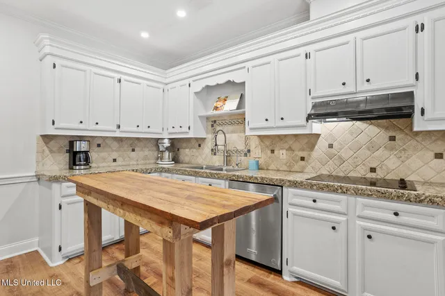 $425,000 | 8 Charleston Avenue, Clinton, MS 39056