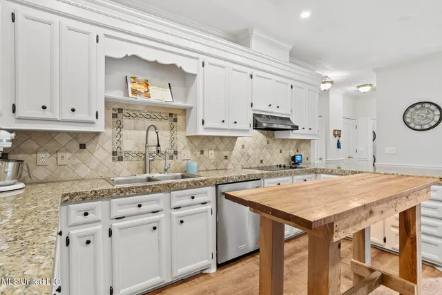 $425,000 | 8 Charleston Avenue, Clinton, MS 39056