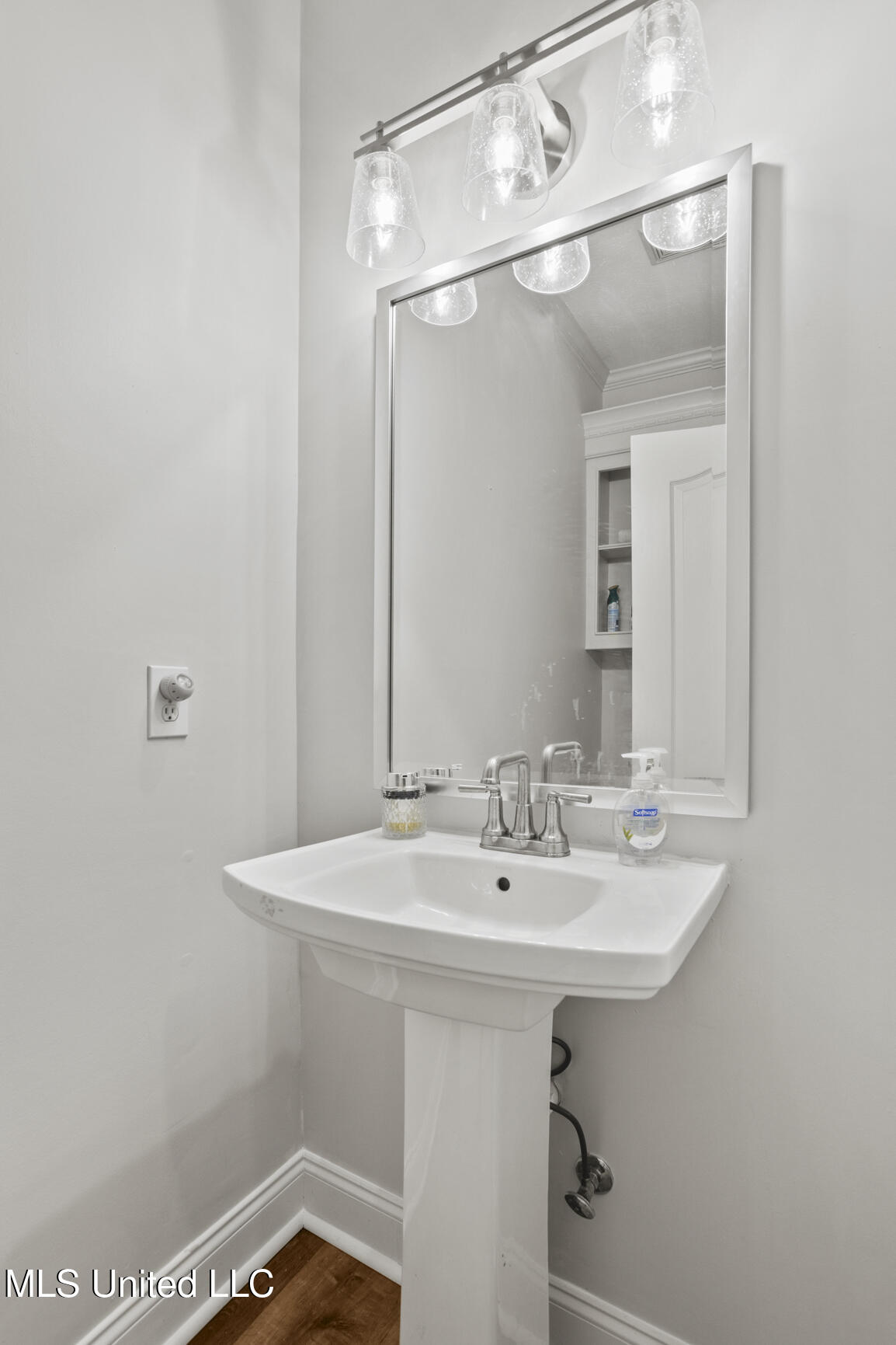 8 Charleston Avenue Clinton, MS 39056 - Photo 16 of 32 8 Charleston-16