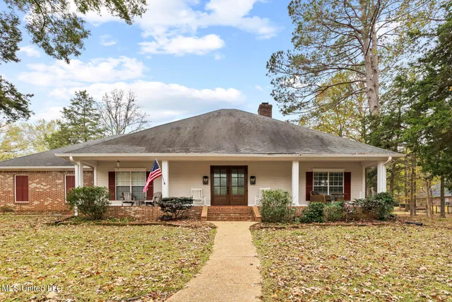 $425,000 | 8 Charleston Avenue, Clinton, MS 39056