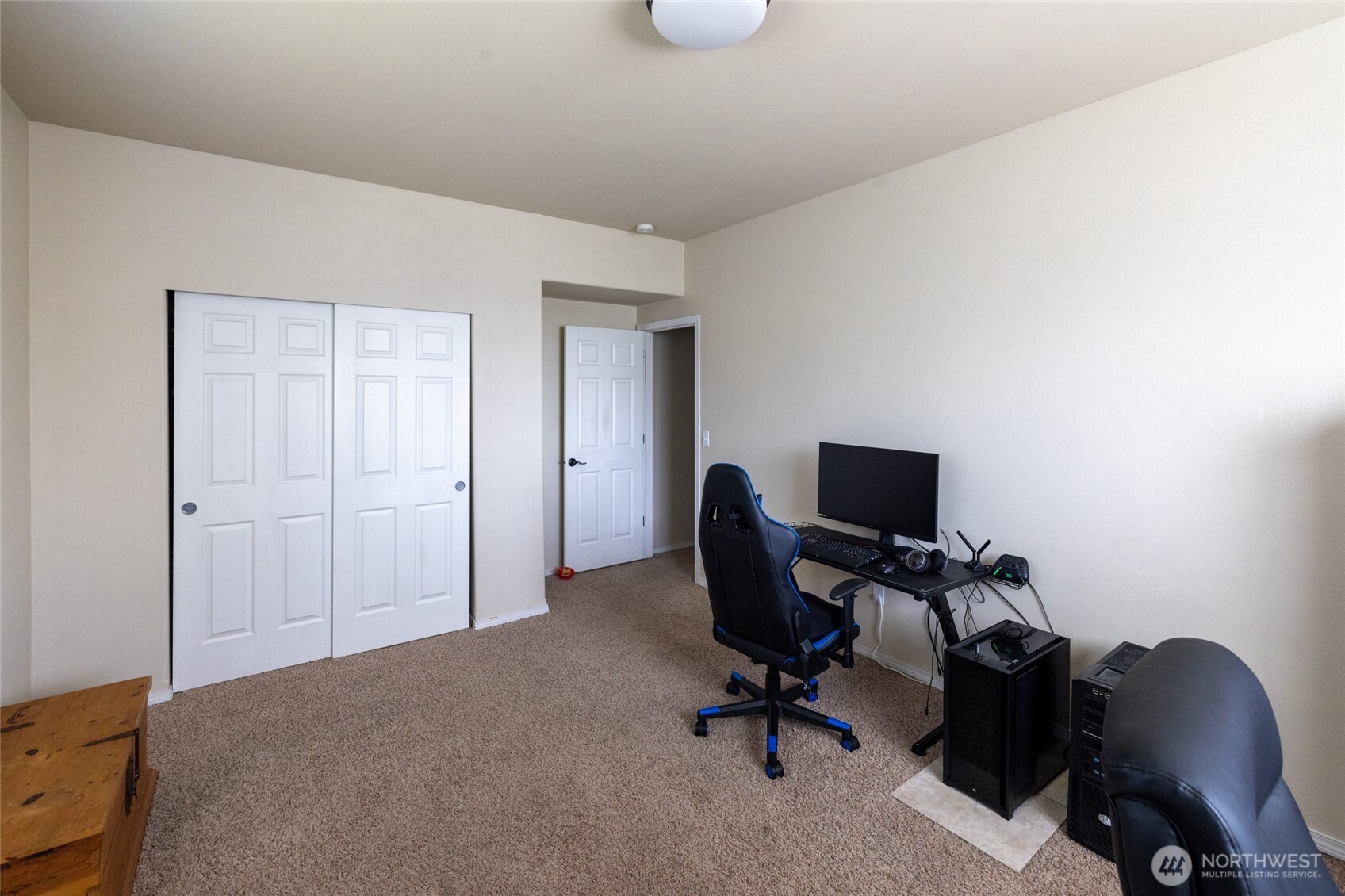 1895 Southeast Maple Drive Chehalis, WA 98532 - Photo 28 of 35 a view of workspace with a window
