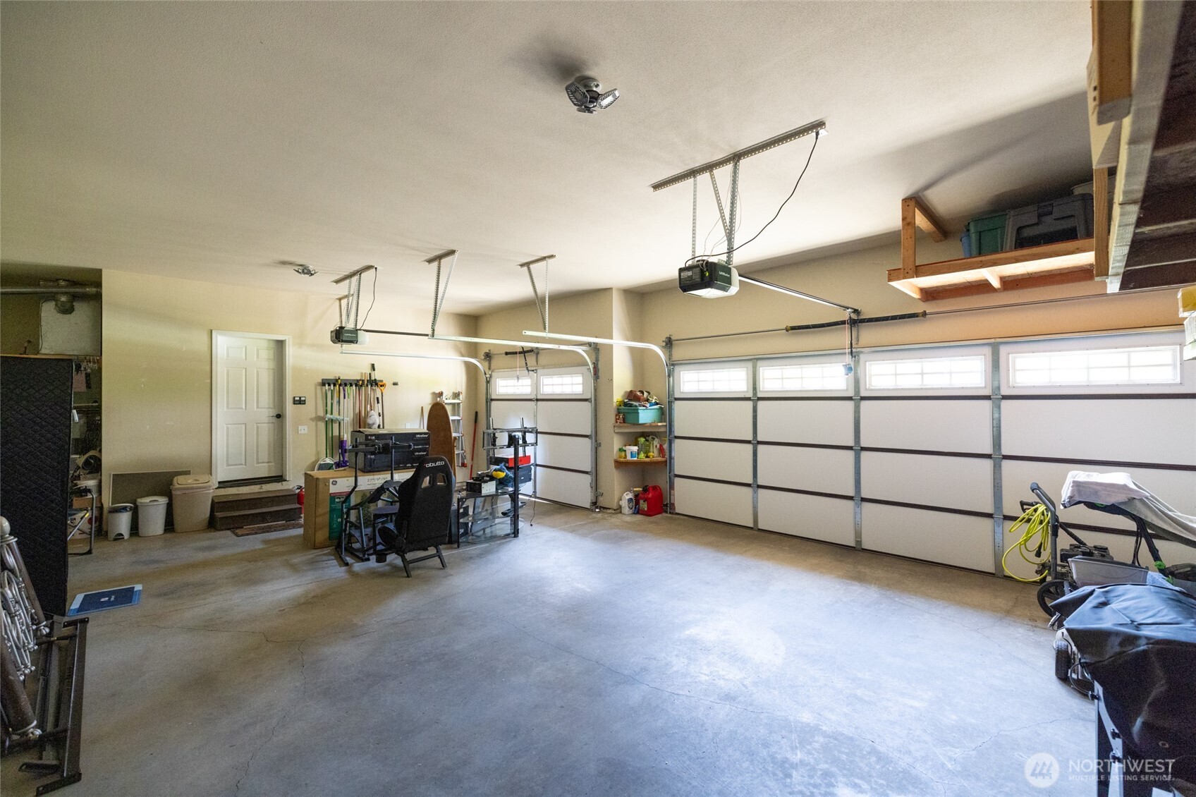 1895 Southeast Maple Drive Chehalis, WA 98532 - Photo 32 of 35 a view of a garage with stuff