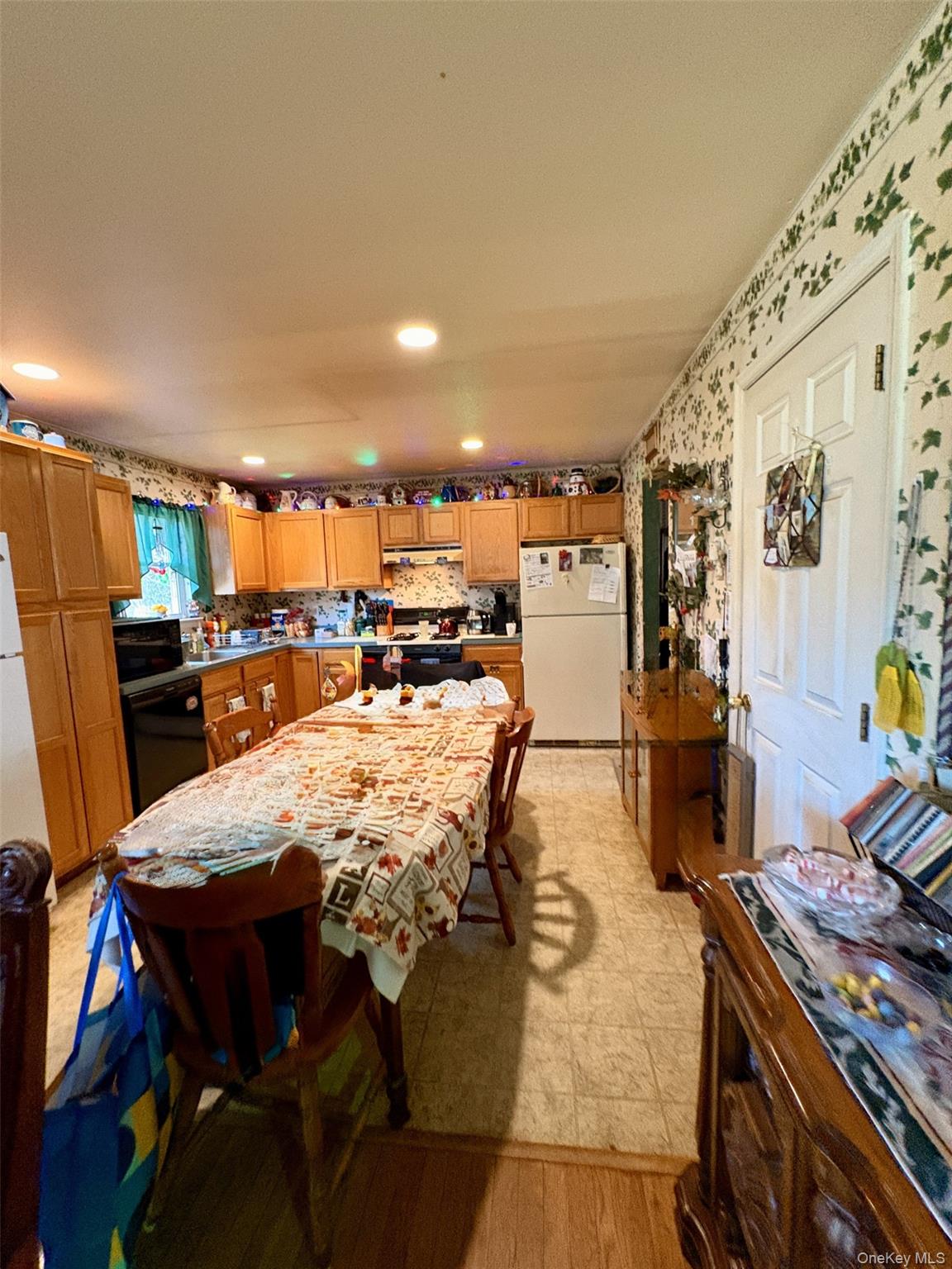 142 King Road Rocky Point, NY 11778 - Photo 15 of 15