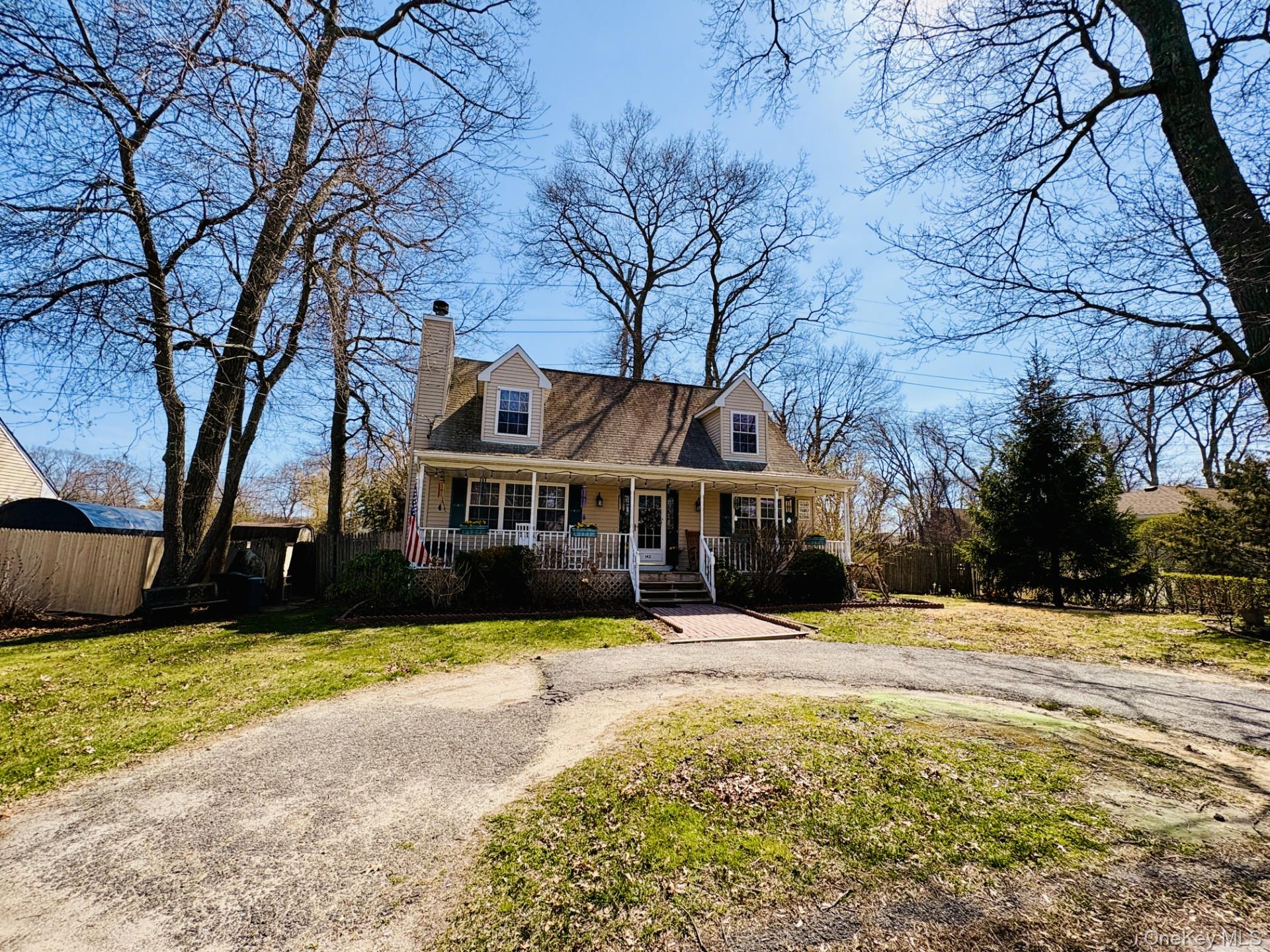 142 King Road Rocky Point, NY 11778 - Photo 2 of 15