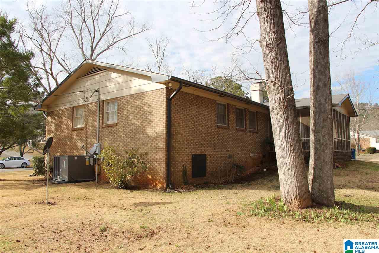 927 Hillsberry Road Oxford, AL 36203 - Photo 7 of 28