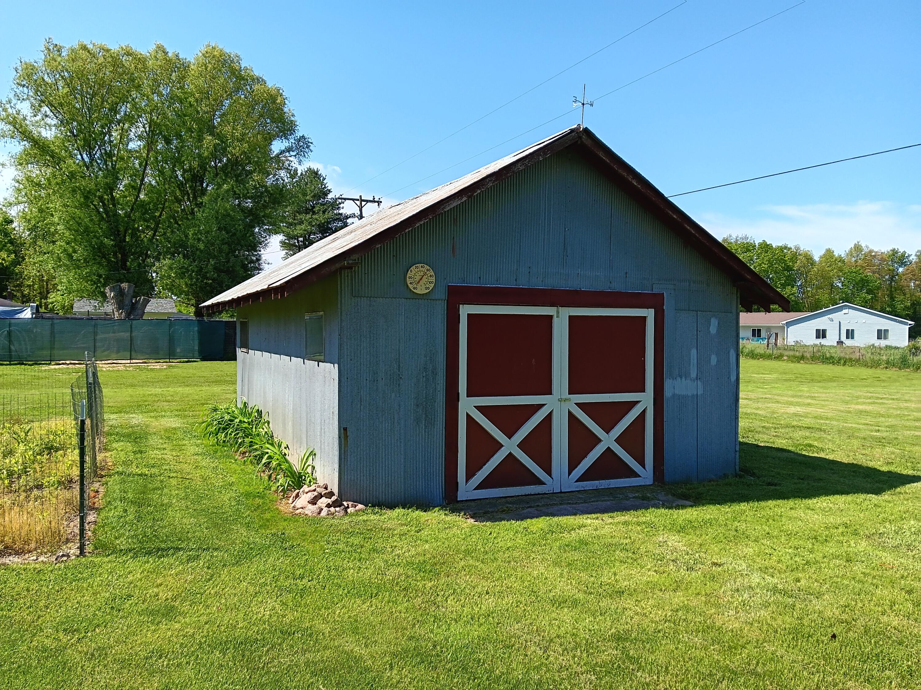23583 Struwin Road Battle Creek, MI 49017 - Photo 26 of 31 20230525_105325