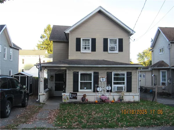 $78,500 | 149 Geneva Street, Lyons, NY 14489
