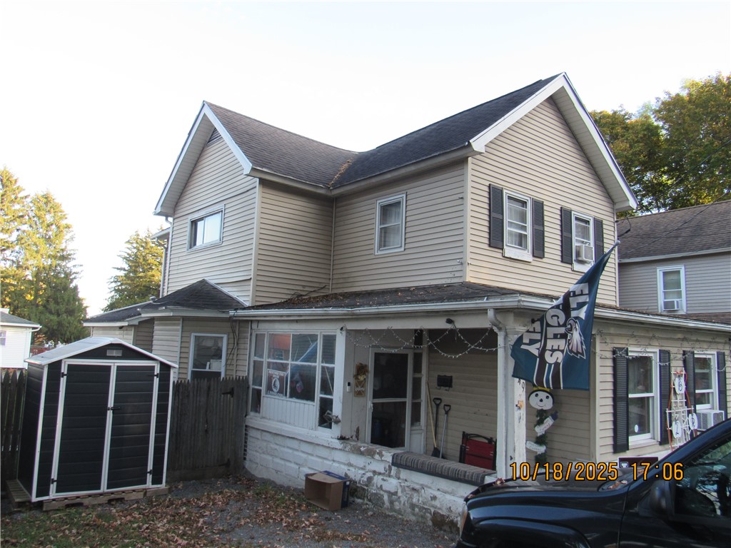 149 Geneva Street Lyons, NY 14489 - Photo 3 of 16