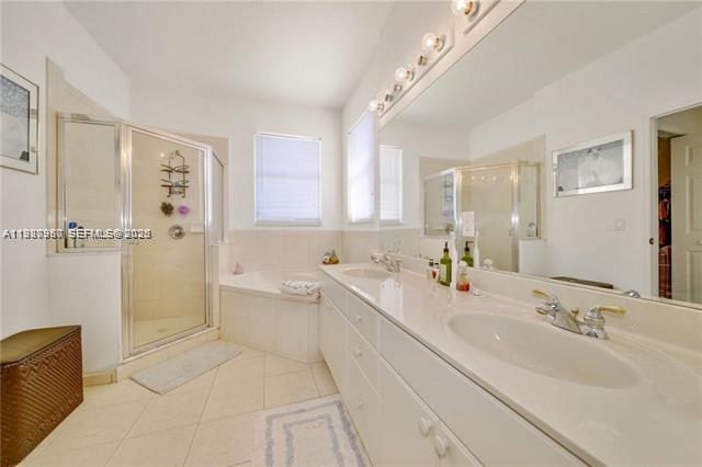 5271 Southwest 141st Terrace Miramar, FL 33027 - Photo 14 of 27 Photo 14