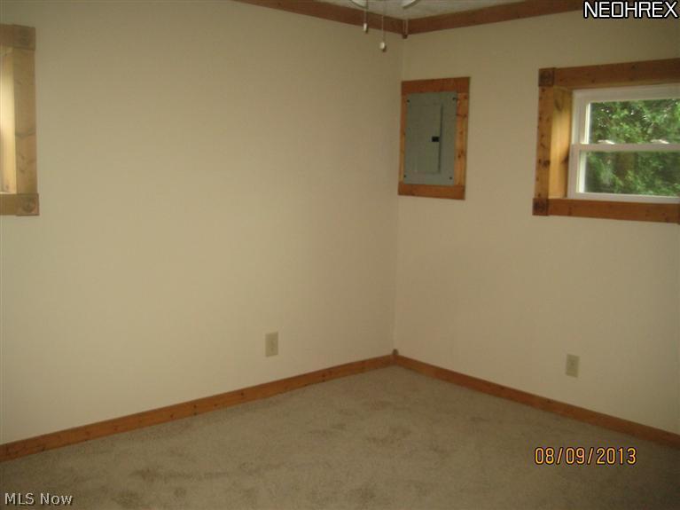 4815 Hayes Road Ravenna, OH 44266 - Photo 5 of 12 Gallery Image 5