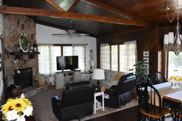 $895,000 | S108W34703 Jacks Bay Road, Mukwonago, WI 53149