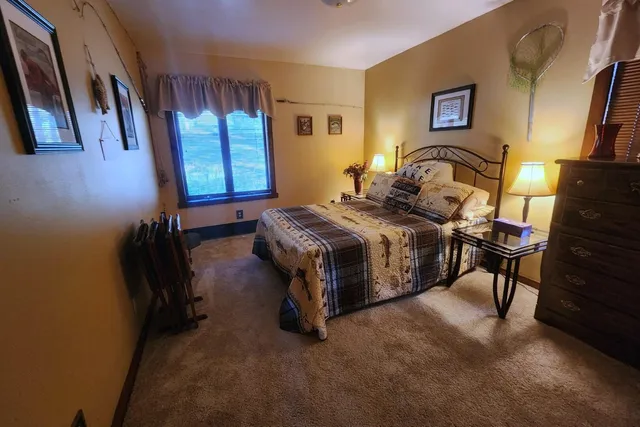 $895,000 | S108W34703 Jacks Bay Road, Mukwonago, WI 53149