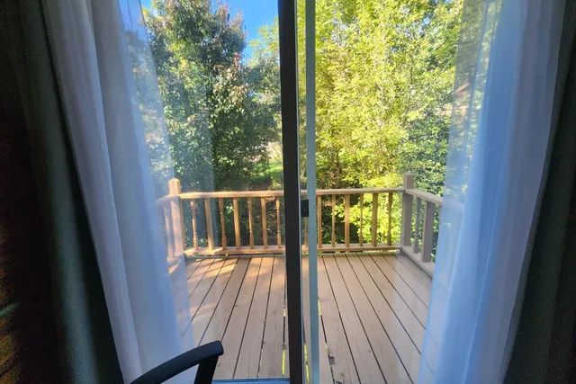 $895,000 | S108W34703 Jacks Bay Road, Mukwonago, WI 53149