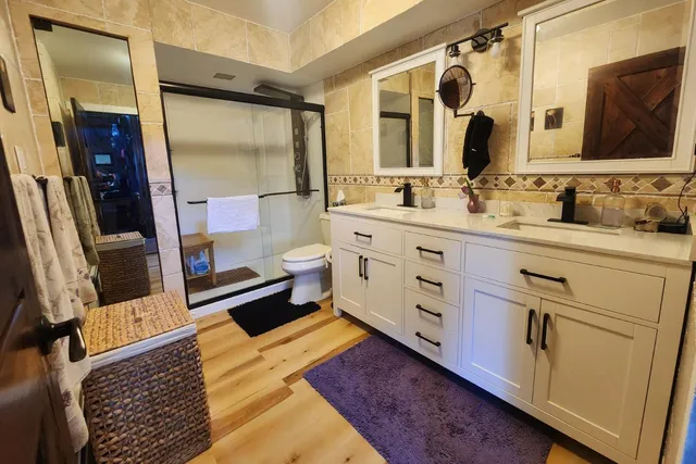 $895,000 | S108W34703 Jacks Bay Road, Mukwonago, WI 53149