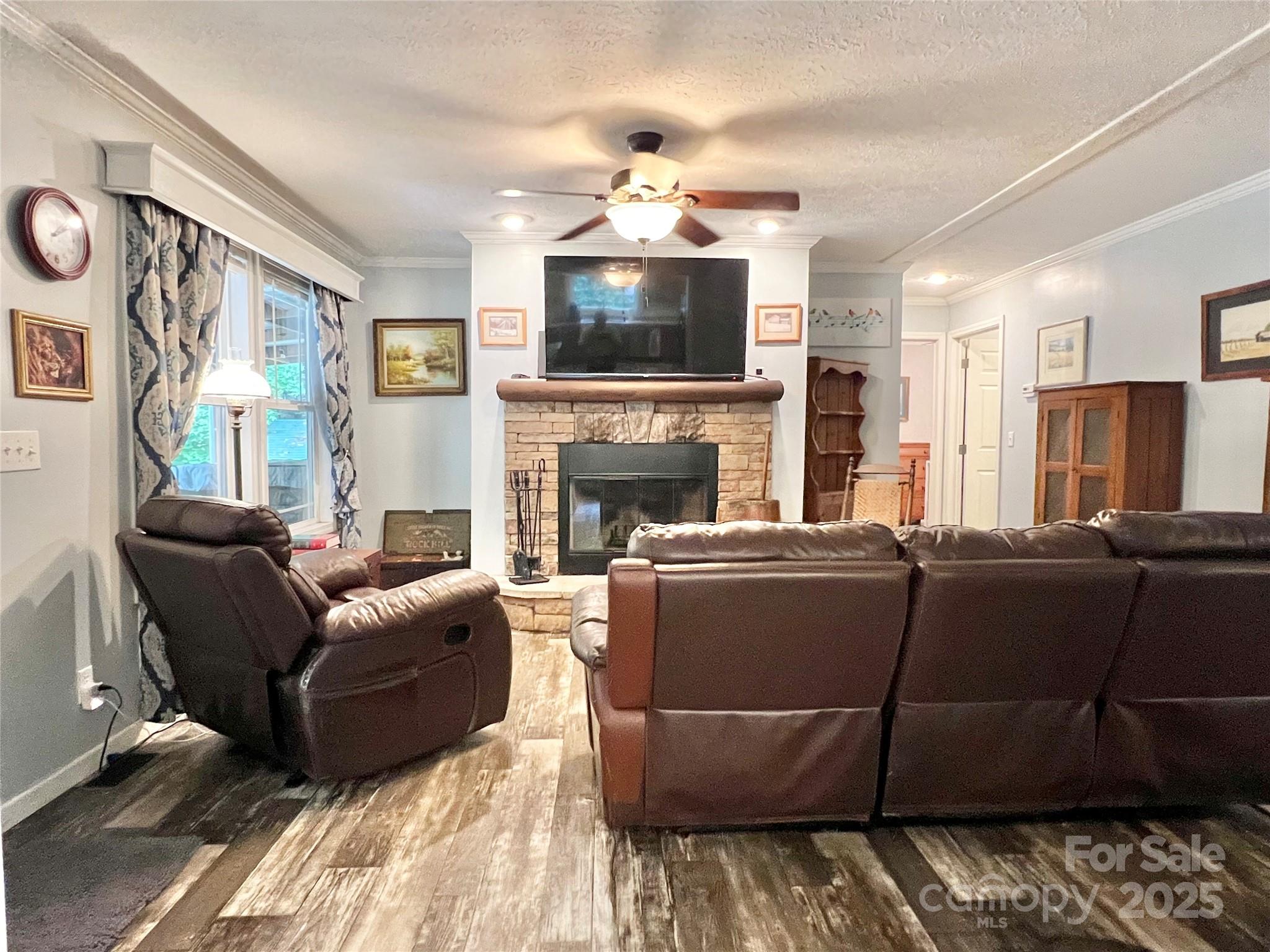 1258 Willis Road Chester, SC 29706 - Photo 5 of 32 a living room with furniture and a flat screen tv