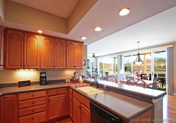 $339,900 | 985 Summer Pl Drive, Unit 1A, Camdenton, MO 65020
