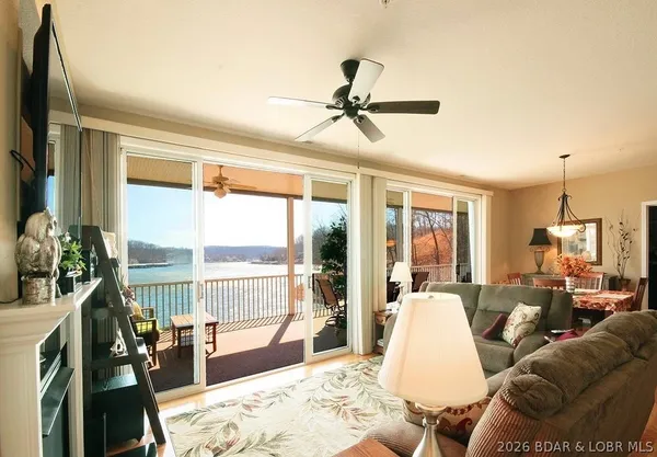 $339,900 | 985 Summer Pl Drive, Unit 1A, Camdenton, MO 65020