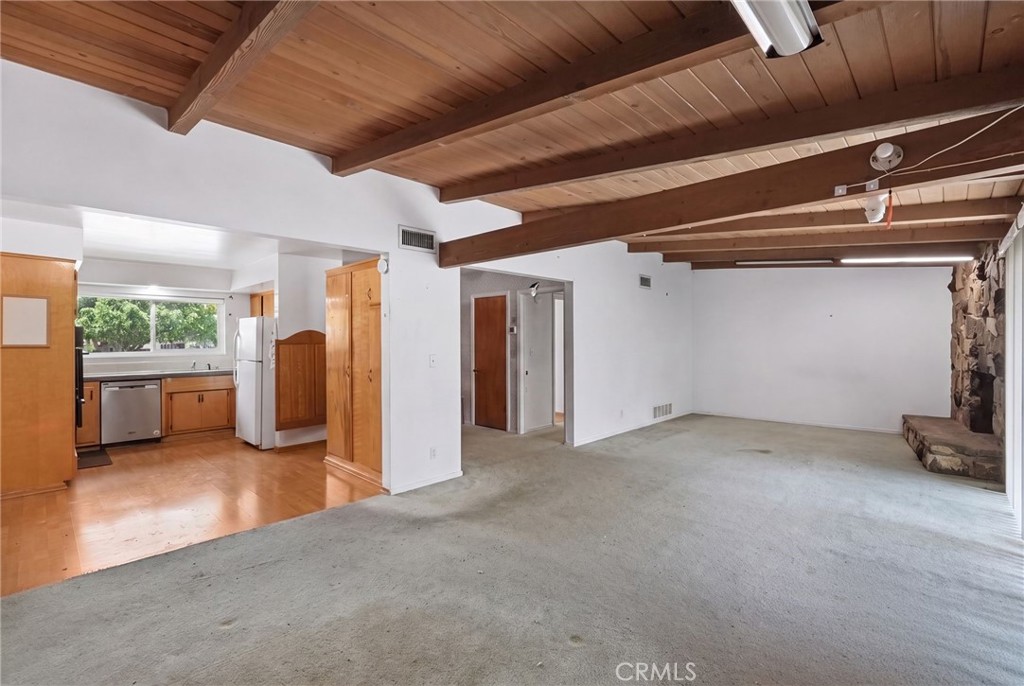 18618 Celtic Street Porter Ranch, CA 91326 - Photo 9 of 32 Gallery Image 9