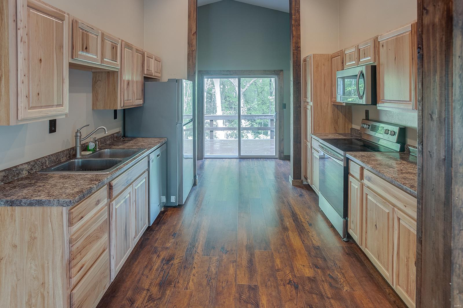 730 City Lake Road Hillsboro, IL 62049 - Photo 17 of 66 Gallery Image 17