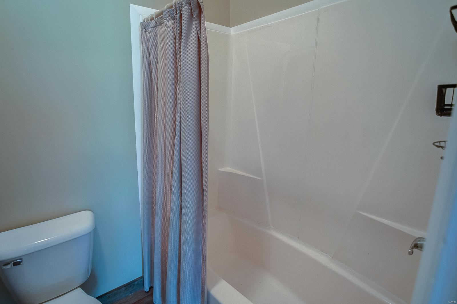 730 City Lake Road Hillsboro, IL 62049 - Photo 23 of 66 Gallery Image 23