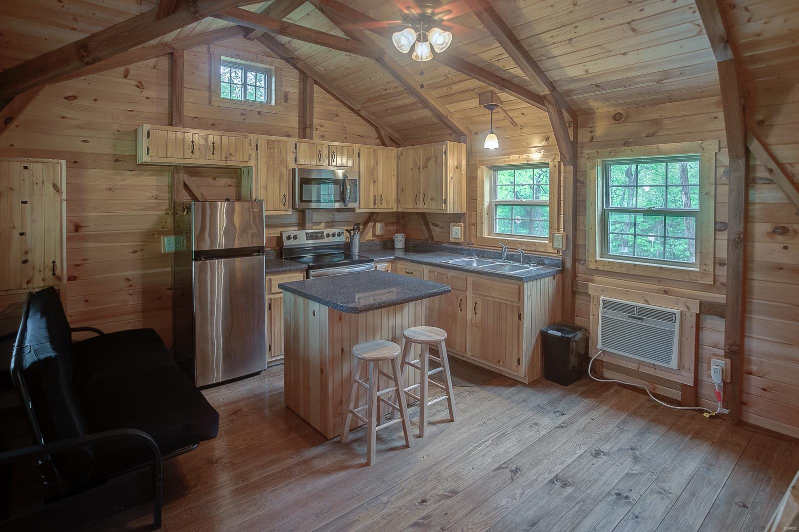 730 City Lake Road Hillsboro, IL 62049 - Photo 35 of 66 Gallery Image 35